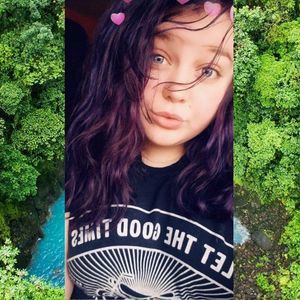 Meet your Posher, Angie